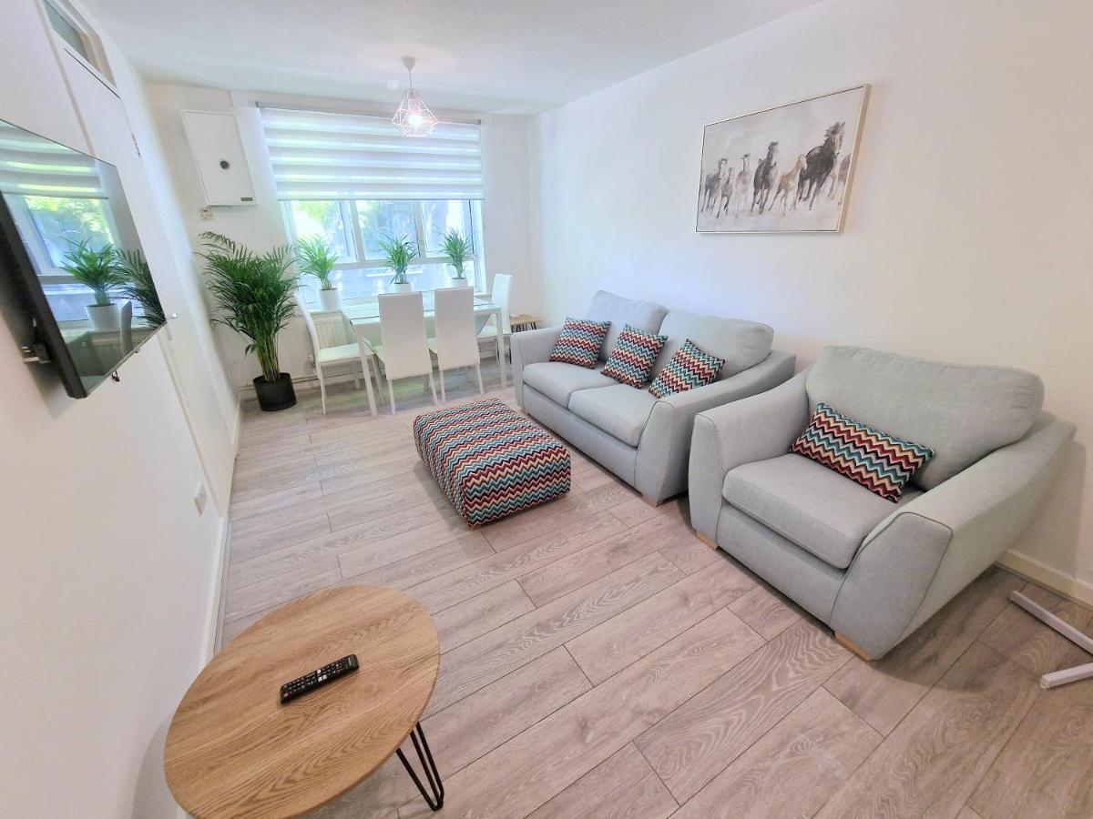 Flat In Battersea, 5 Minutes From Clapham Junction Station Apartamento Londres Exterior foto
