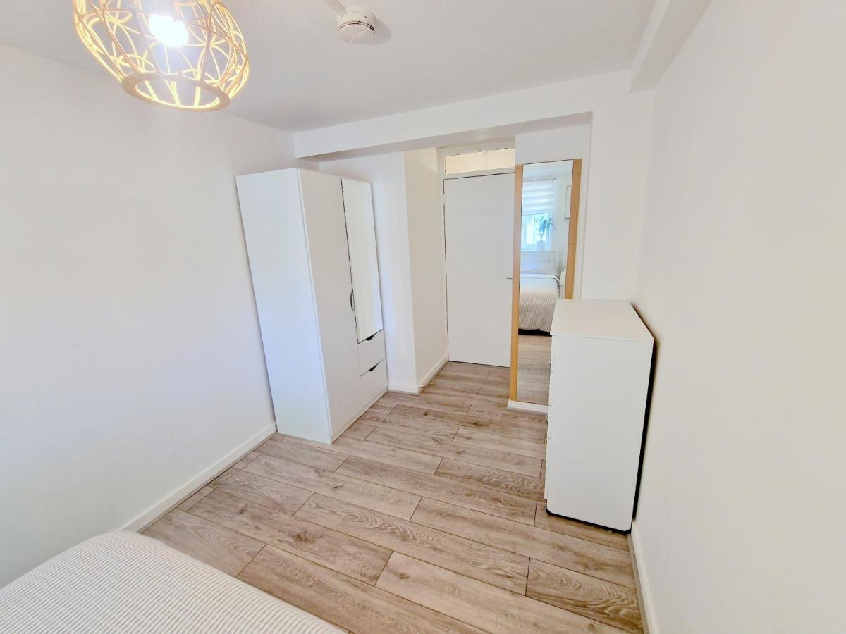 Flat In Battersea, 5 Minutes From Clapham Junction Station Apartamento Londres Exterior foto