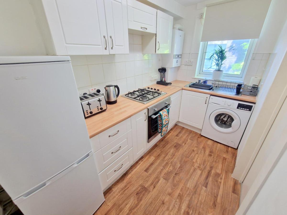 Flat In Battersea, 5 Minutes From Clapham Junction Station Apartamento Londres Exterior foto