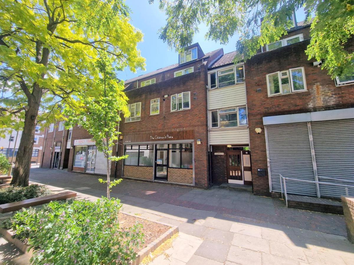 Flat In Battersea, 5 Minutes From Clapham Junction Station Apartamento Londres Exterior foto